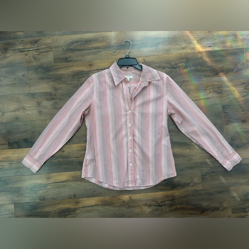 Banana Republic Red & White Striped Button Down Shirt Women’s L - Office Core